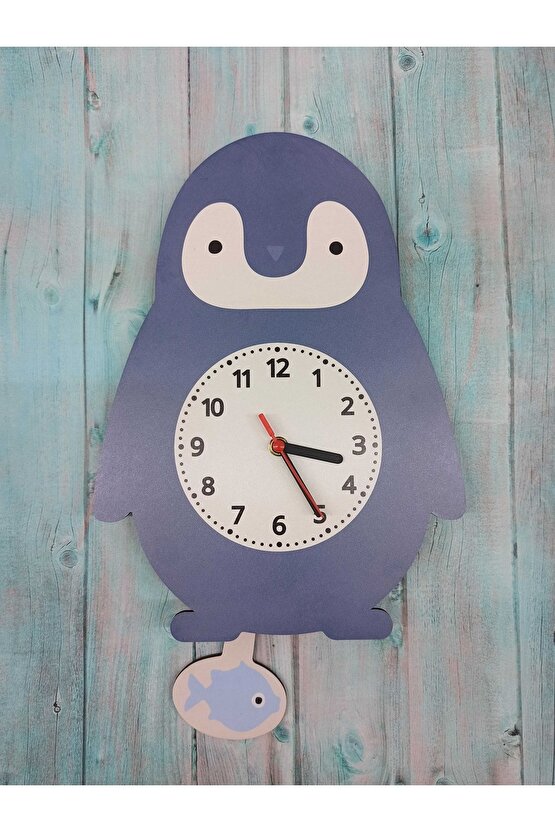 Sallanan Sarkaçlı Penguen Desenli Çocuk Odası Duvar Saati