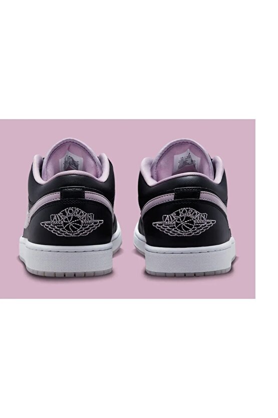 AIR JORDAN 1 LOW SE BLACKICED LILAC-WHITE