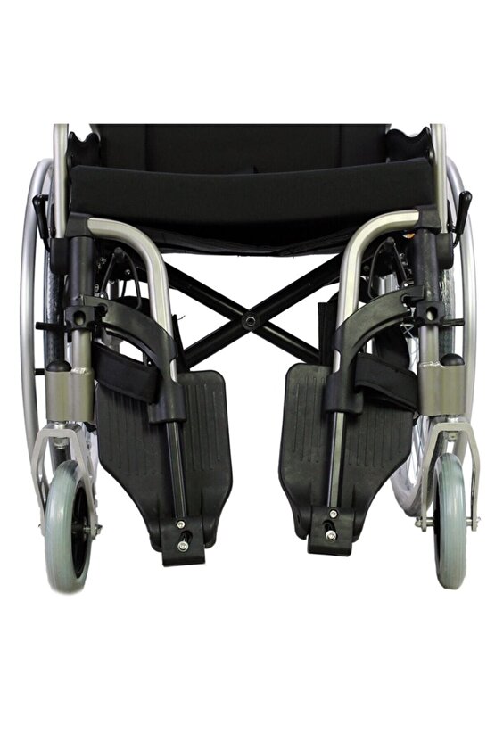 P957 Alüminyum Hafif Hasta Engelli Refakatçi Tekerlekli Sandalye 50 Cm