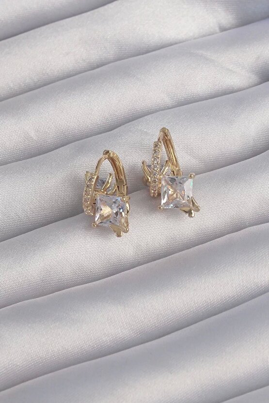 Pirinç Gold Renk Iri Zirkon Taşlı Kıvrımlı Minimal Kelebekli Halka Küpe