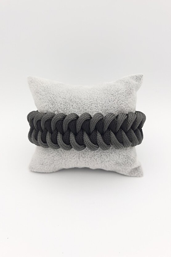 Çelik Vidalı Kapama Paracord Bileklik