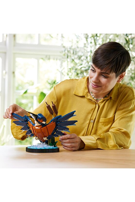 ® Icons Yalıçapkını Kuşu 10331 - 18+ Yaratıcı Model Yapım Seti (834 Parça)