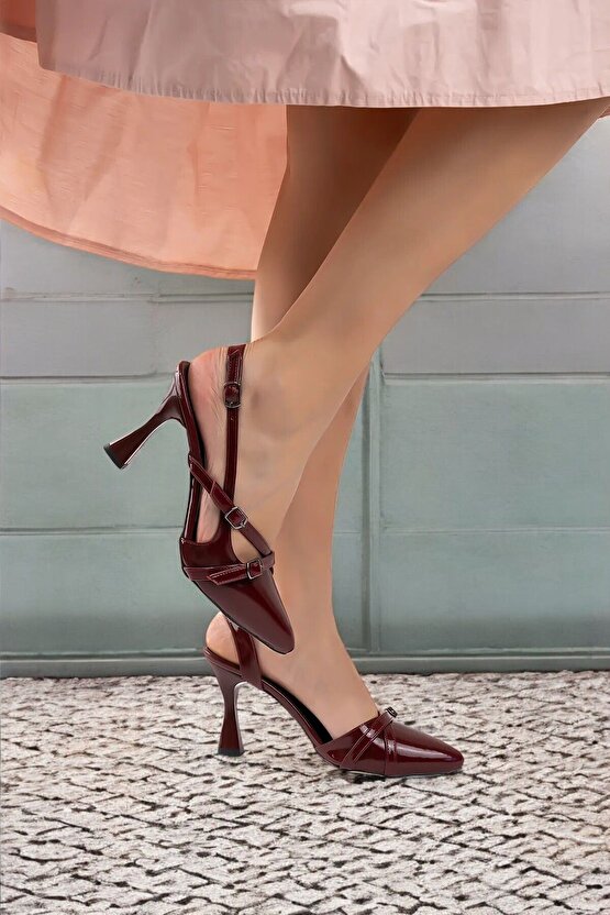 Kadın Bordo Rugan Model Çift Bantlı Toka Detaylı Açık Stiletto Klasik Topuklu Ayakkabı Nope
