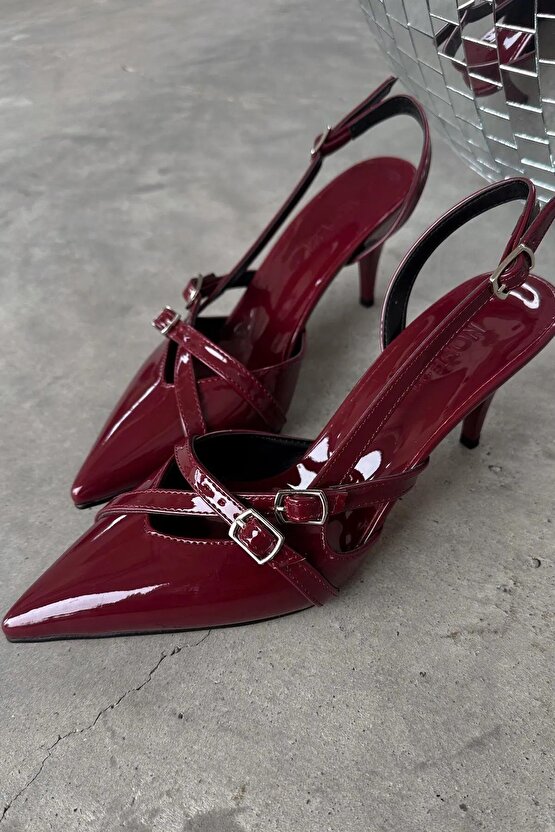Kadın Bordo Rugan Toka Detaylı Ince Topuklu Stiletto Ayakkabı Nope