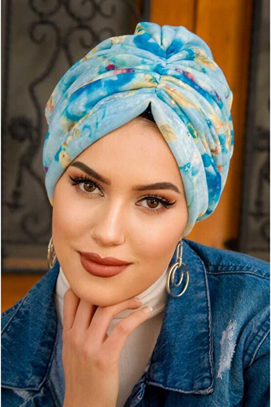 Beyaz Mavi Desenli Tokalı Bone