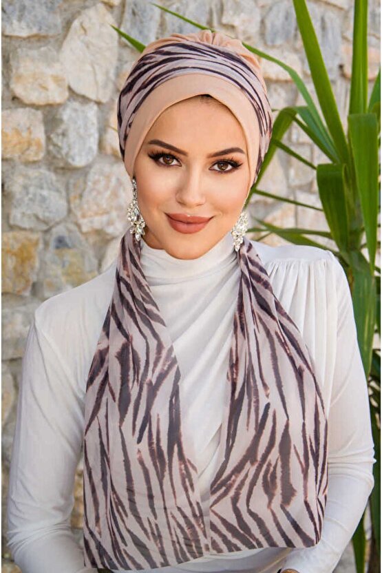 Bej Zebra Desen Fularlı Bone