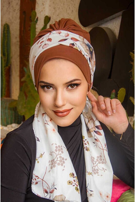 Karamel Çiçek Desen Fularlı Bone
