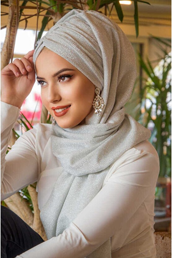 Gümüş Işıltılı Kelebek Model Büzgülü Bone Şal