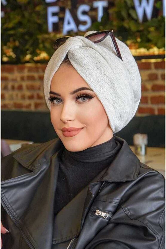 Beyaz Triko Kışlık Burgu Bone