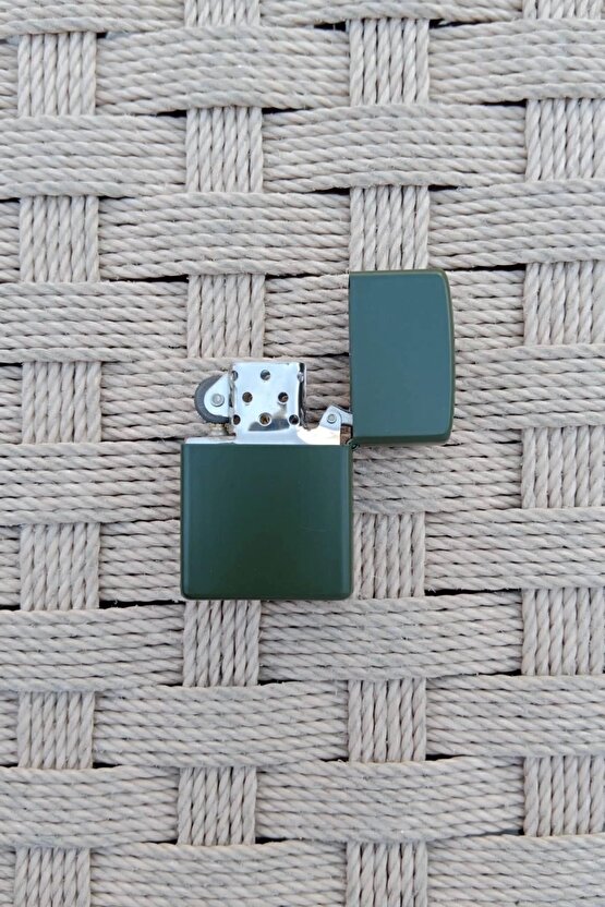 Haki Renkli Benzinli premium zippo Cakmak