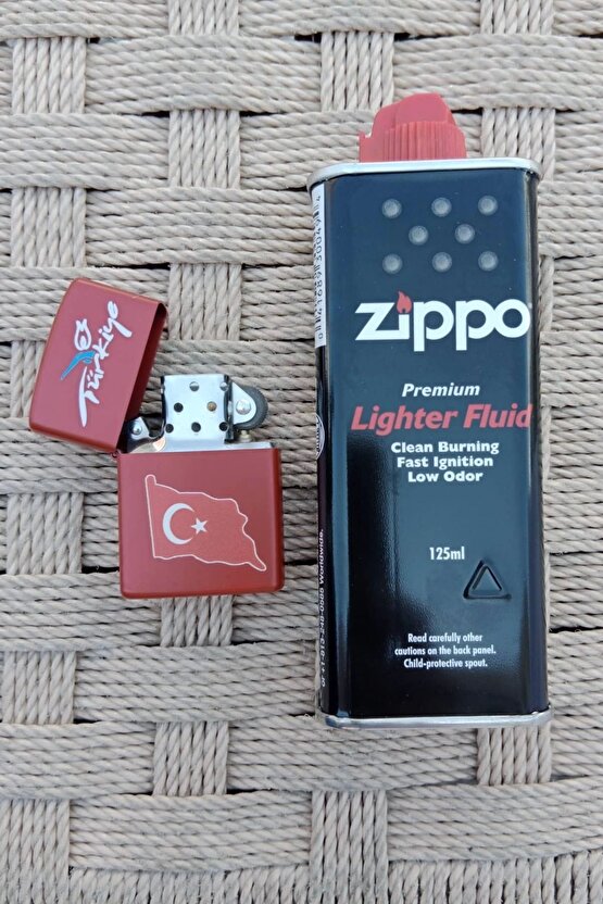 Ozel Tasarim Kirmizi Renkli Benzinli Turkiye Yazili Ayyildiz Bayrakli premium zippo Cakmak