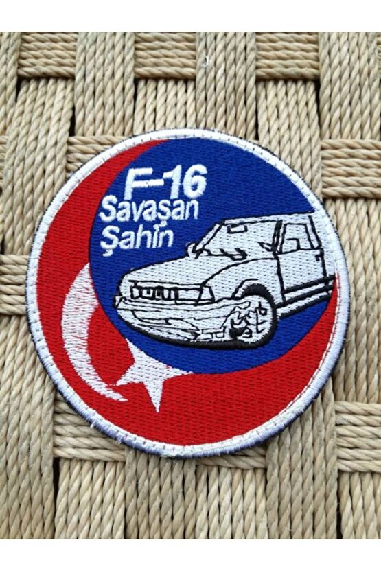 Kırmızı Zemin Beyaz Nakış Işlemeli F-16 Savaşan Şahin Patch Peç Arma
