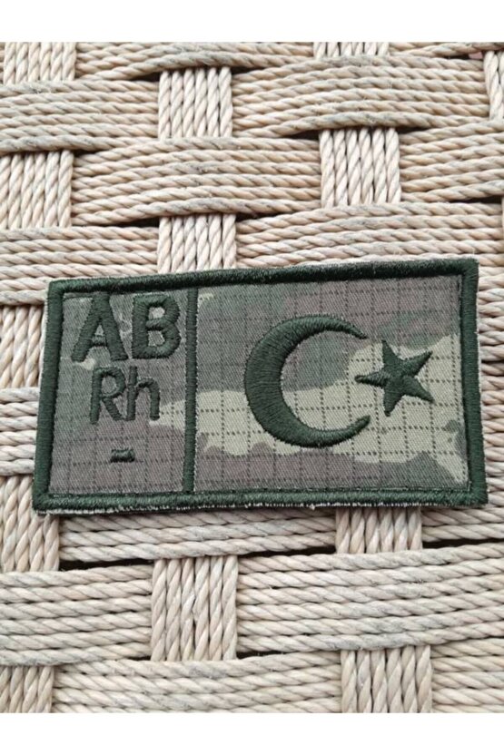 B Grubu Rh ( - ) Kan Gruplu Kamuflaj Renk Nakis Islemeli Ayyildiz Arma Pec