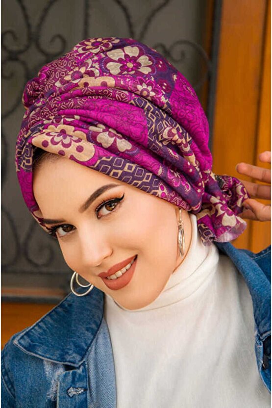 Mürdüm Bej Çiçek Desen Tokalı Bone