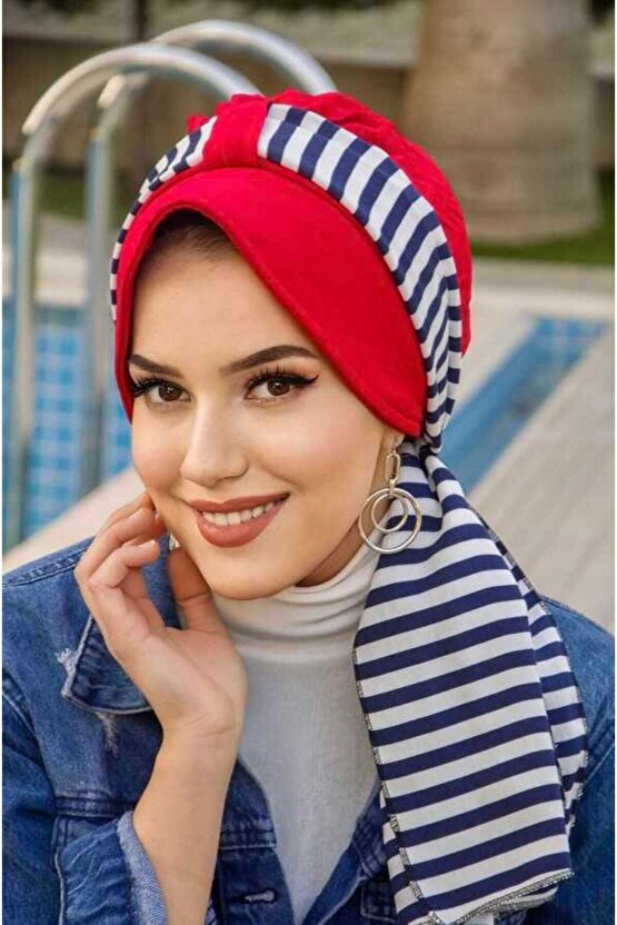 Kırmızı Lacivert Çizgili Desen Fularlı Şapka Bone