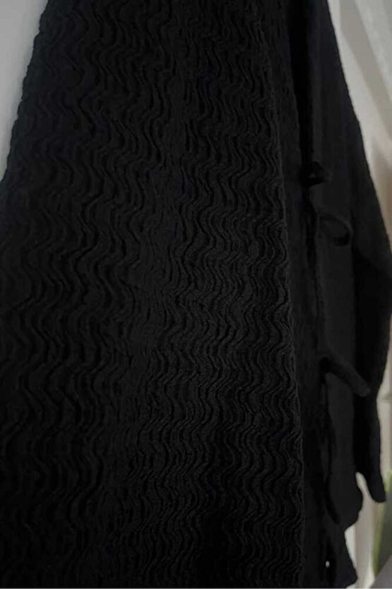 Siyah Önü Bağlamalı Kimono Tunik  Likralı Ütü İstemez Kumaş