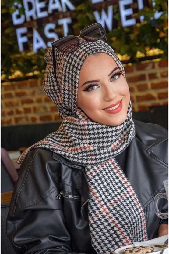 Lacivert Karyağdı Tesettür Bere Ve Etol Takım