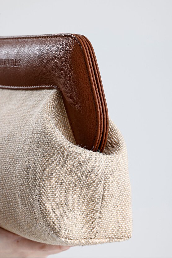 Heybes Kadın Kahverengi Çerçeveli Kendinden Desenli Jüt Clutch El Çantası