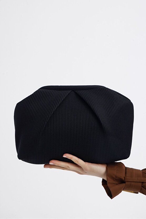 Kadın Siyah Piliseli Clutch El Çantası