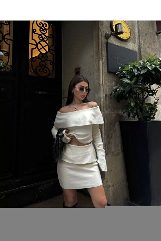 Moda Shop & Butik Sırt Dekolteli Çan Detaylı Mini Elbise - Siyah