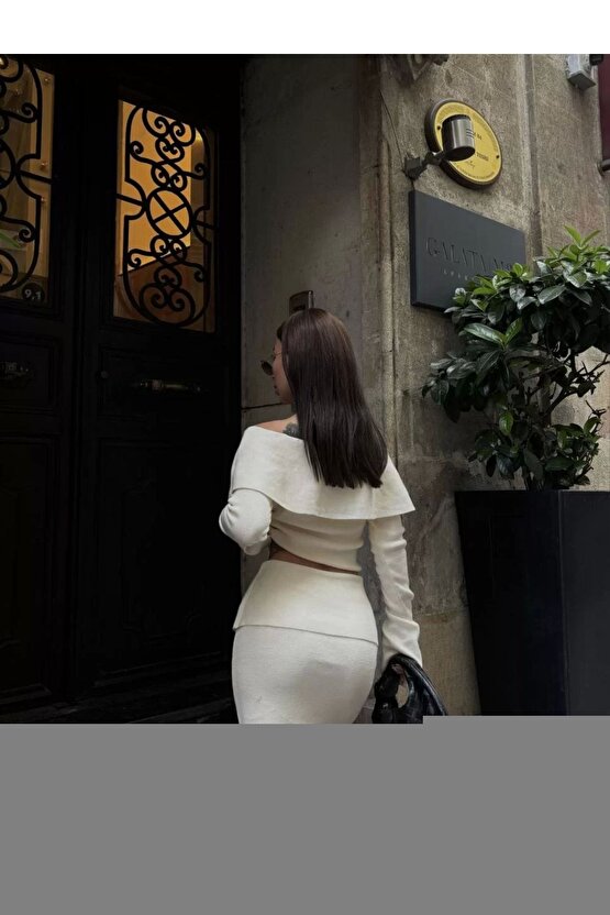 Moda Shop & Butik Sırt Dekolteli Çan Detaylı Mini Elbise - Siyah