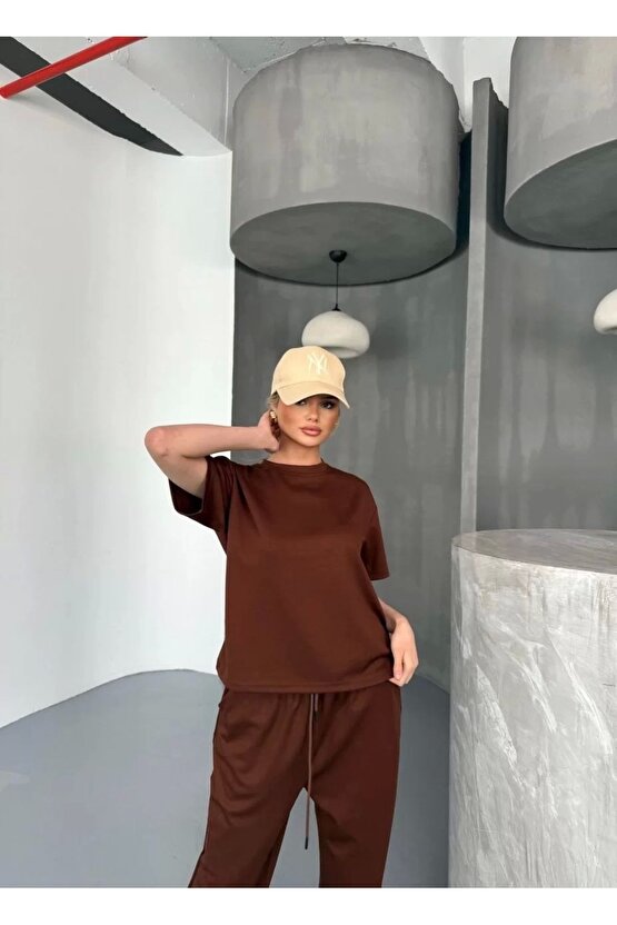 Osy Modal Yumuşak Dokulu Kumaş Kısa Kollu Bluz Rahat Pantalon ikili Takım- Kahverengi