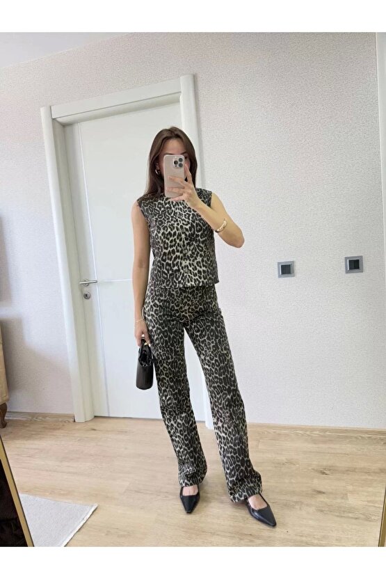 Leopar Desenli Düğmeli Bluzlu Pantolon Ikili Takım -leopar