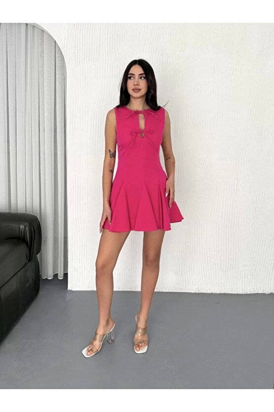 Göğüs Bağlamalı Kolsuz Mini Boy Elbise - Pembe