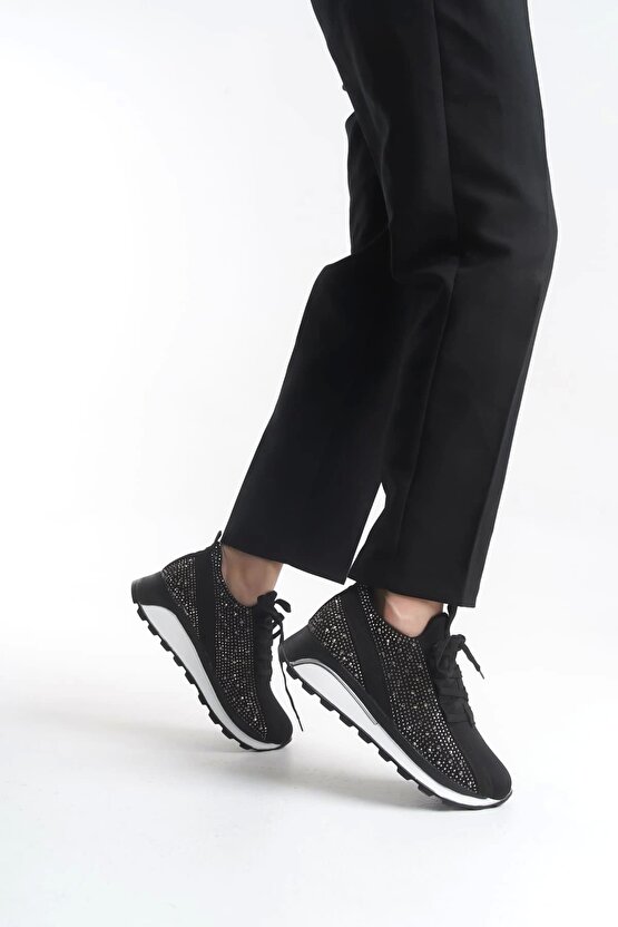 Alya Bağcıklı Ortopedik Taban Taşlı Kadın Sneaker Spor Ayakkabı Cbt - Siyah