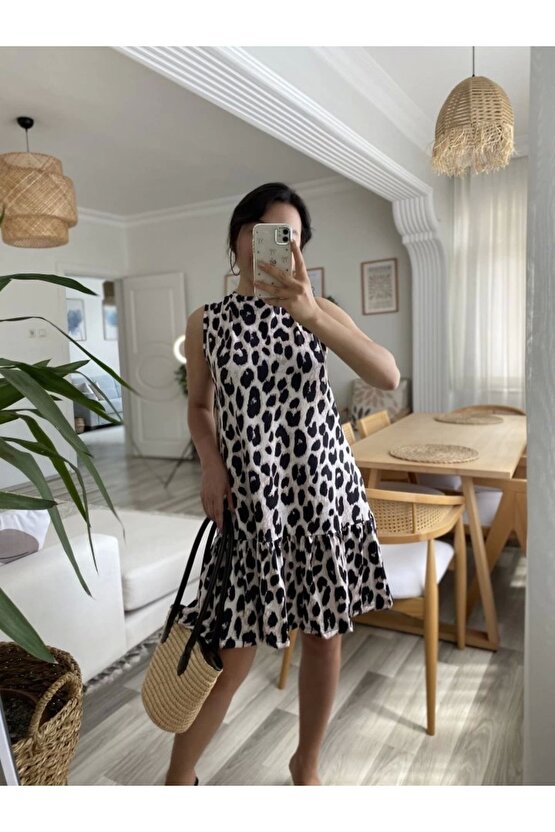 Kadın Kolsuz Sırttan Bağlamalı Fırfırlı Leopar Desenli Süprem Elbise