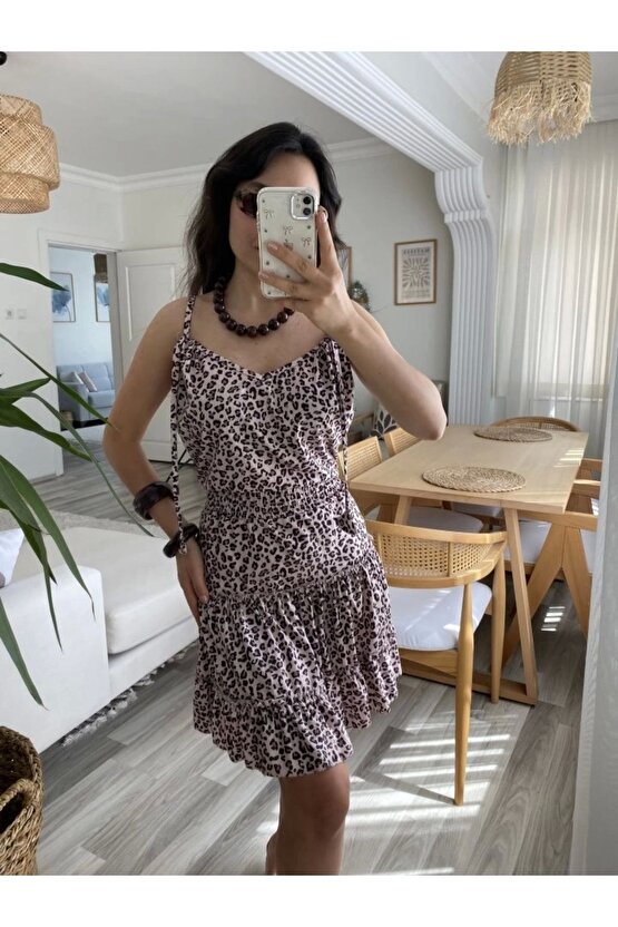 Kadın Askılı V Yaka Beli Pileli Leopar Desen Eteği Fırfırlı Süprem Elbise