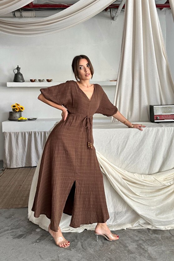 Moda Shop & V Yaka Bel Boncuk Bağlamalı Müslin Elbise Yırtmaç Detaylı - Kahverengi