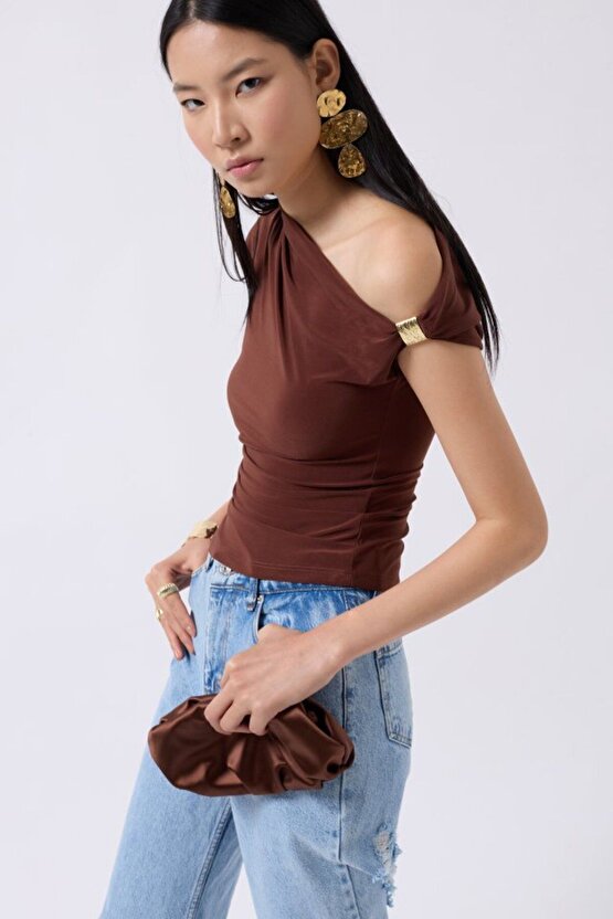 Gelirr Aksesuar Detay Cutout Bluz