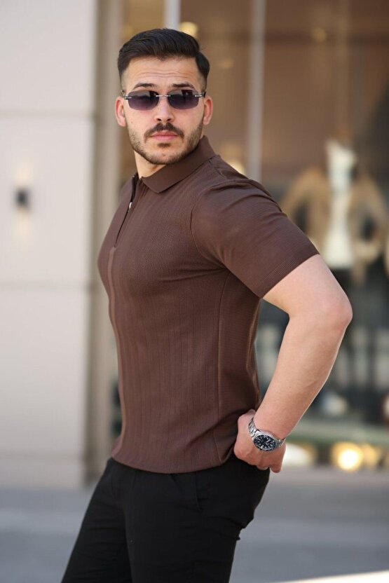 Erkek Yakası Fermuarlı Kısa Kollu T-shirt