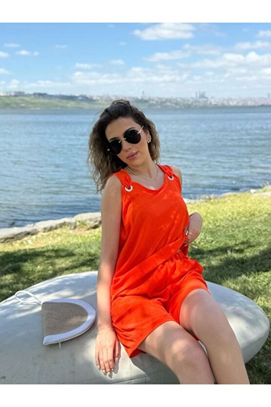 Kadın Kolsuz V Yaka Kuş Gözü Detay Bluz Short Aerobin Ikili Takım