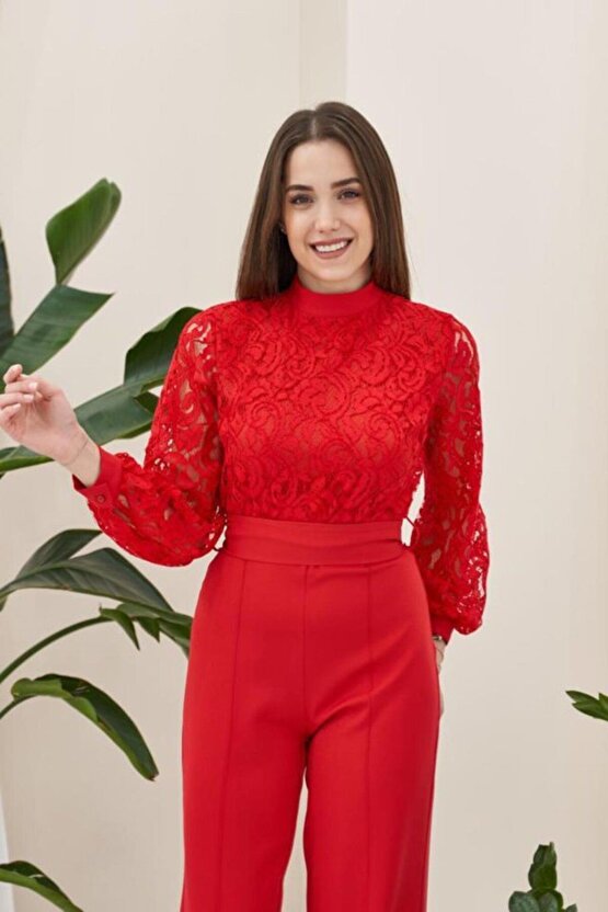 Moda Shop & Butik Kırmızı Üstü Dantel Tulum