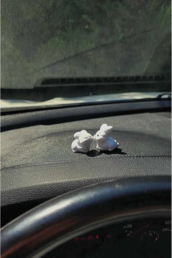 Tatlı Tavşan Çift Sert Plastik Araba Süsü, Çift Hediye, Minik Süs, Tavşan Çift, Sevgiliye Hediye