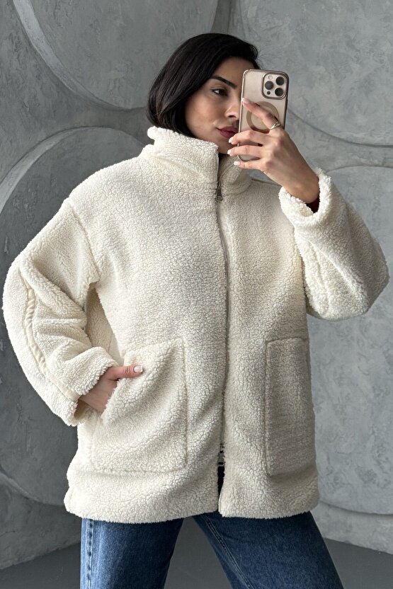 Kadın Bej Oversize Peluş Mont - Çift Fermuarlı, Dik Yakalı