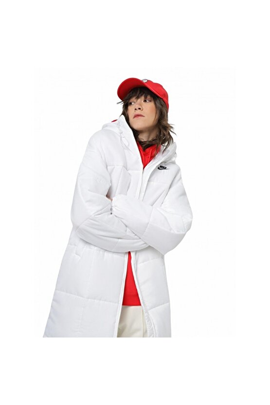 Wmns Mont Nsw Tf Thrmr Clsc Parka (FB7675-100) Bir Beden Küçük Almanızı Öneriyoruz