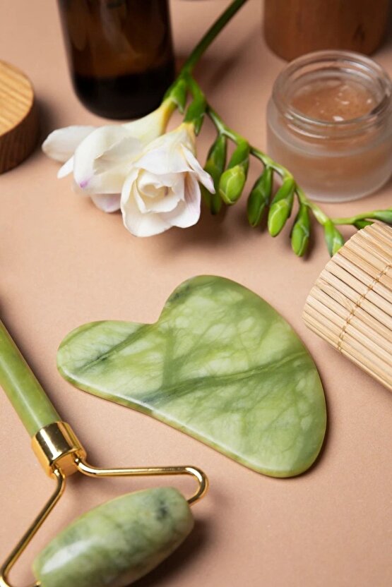 Yeşim Face Roller Ve Yeşim Kalp Gua Sha 2liyüz Masaj Aleti Premium Set
