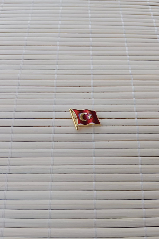 Dalgalanan Bayrak Ceket Yaka İgnesi Yaka Rozet