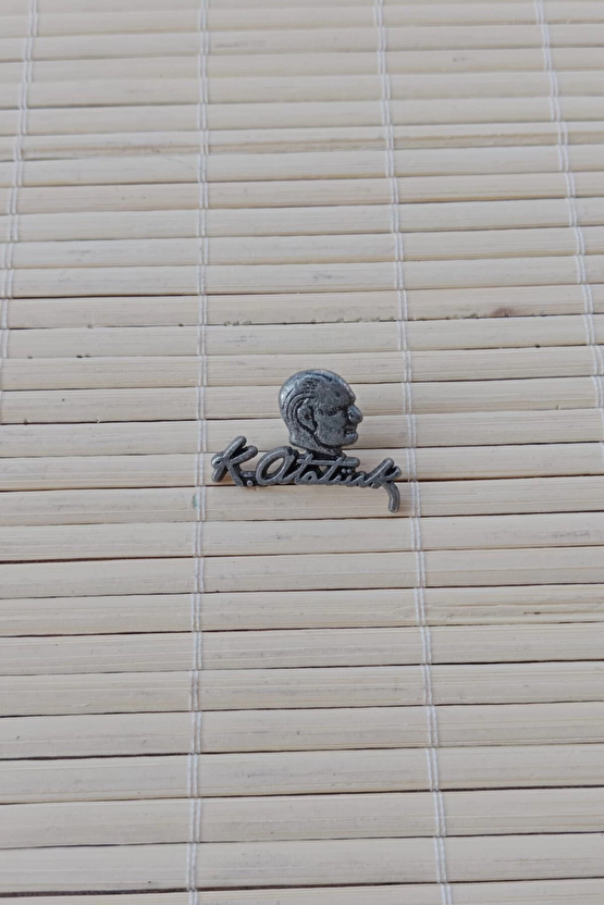 Siyah Renkli Ataturk Siluetli İmzali Ceket Yaka İgnesi Yaka Rozeti