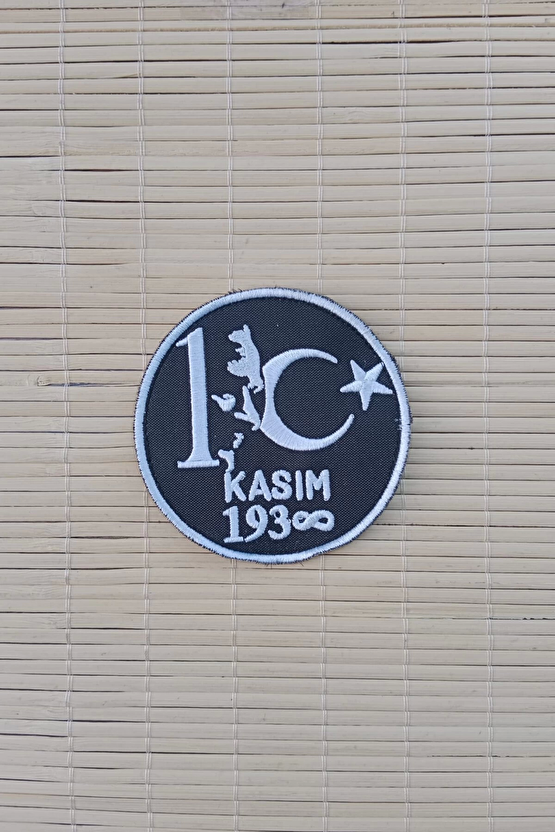 Siyah Beyaz Renkli 10 Kasim 1938 Ataturk Siluetli Nakis İslemeli Arma Patch Pec