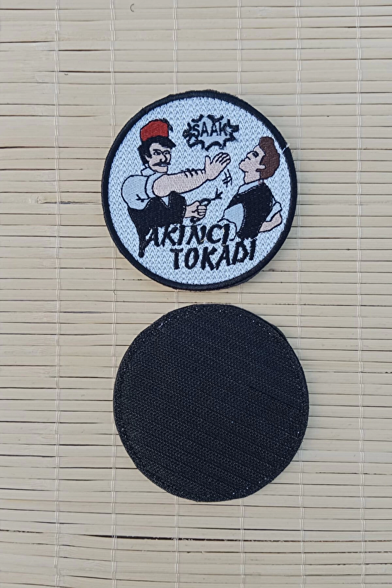 Beyaz Zemin Nakis İslemeli Akinci Tokadi Arma Pec Patch