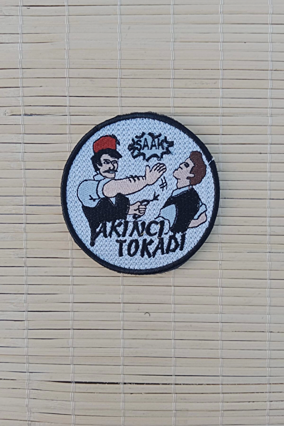 Beyaz Zemin Nakis İslemeli Akinci Tokadi Arma Pec Patch