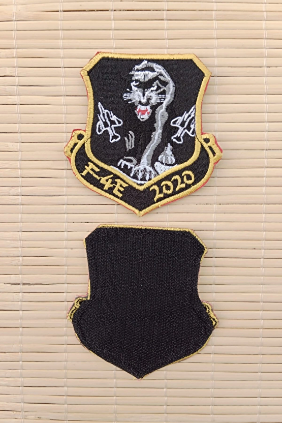 F 4e 2020 Yazili Ucak Ve Kaplan Logolu Siyah Zemin Nakis İslemeli Arma Pec Patch
