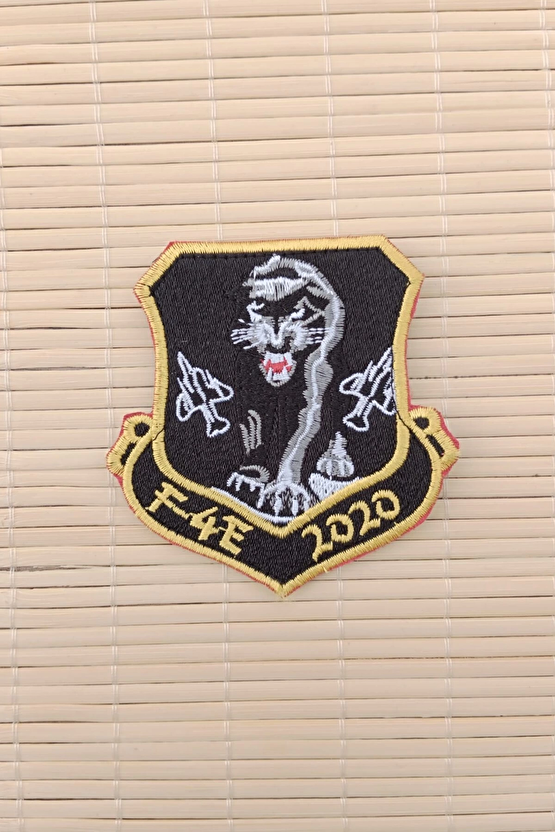 F 4e 2020 Yazili Ucak Ve Kaplan Logolu Siyah Zemin Nakis İslemeli Arma Pec Patch