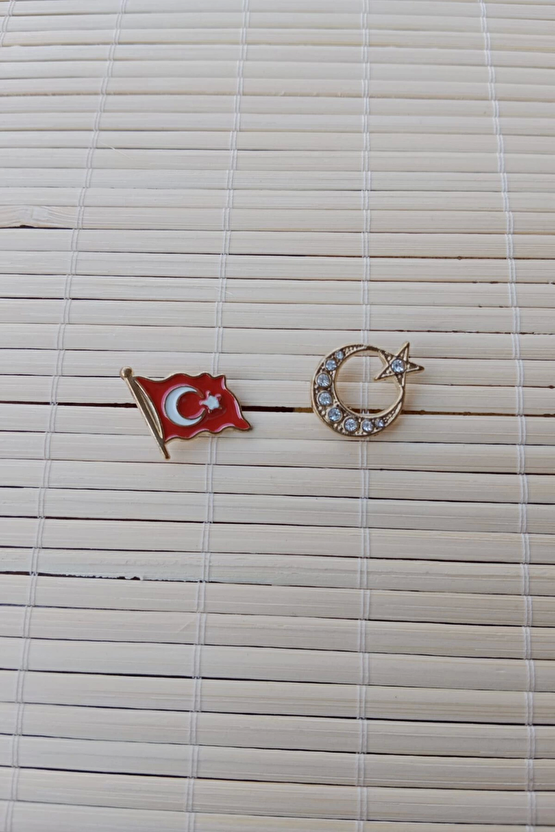 2 Adet Dalgalanan Bayrak Ve Tasli Sari Renkli Ayyildiz Sarrafiyeli Taki Ceket Yaka İgnesi Yaka Rozeti