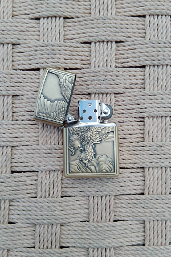 Ozel Tasarim Sari Renkli Eagle Kabartmali Zippo Cakmak