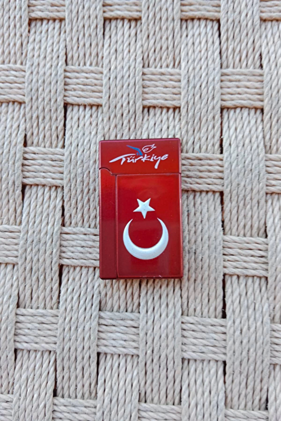 Kirmizi Renkli Turkiye Yazili Ayyildiz Amblemli Benzinli Purmuz Cakmak